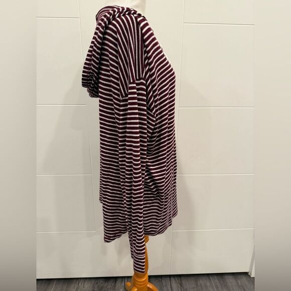 Burgundy and White Striped Knit Top - Picture 3 of 7